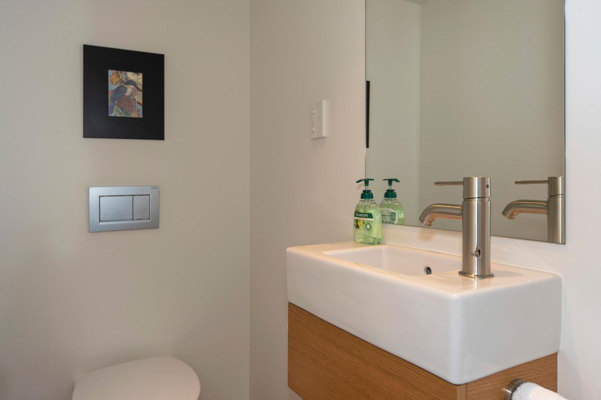 Penthouse 37 - Nelson Waterfront Apartment ภายนอก รูปภาพ